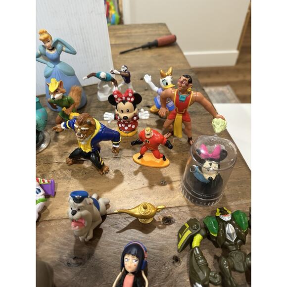 Lot Of 80+ Mixed Small Toys And Figures - Mcdonalds, Disney & More! Ships Free - Picture 5 of 8
